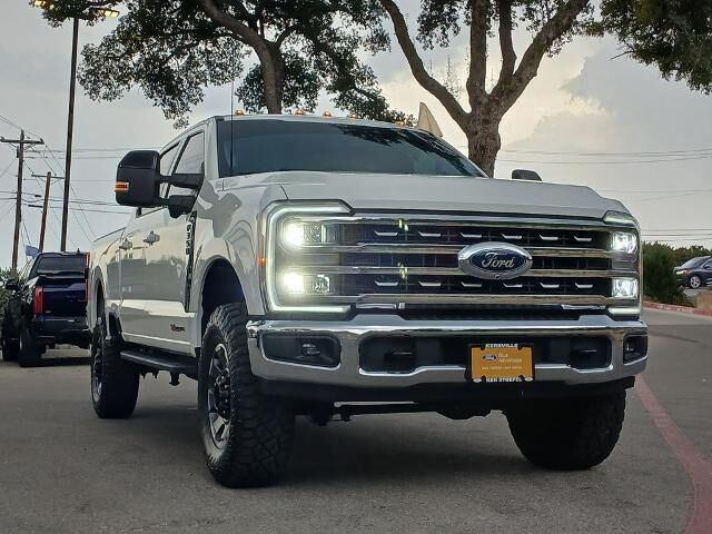 2024 Ford F-350 Super Duty Platinum — photo 1 of 26