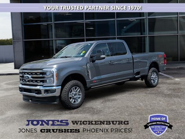 2024 Ford F-350 Super Duty Lariat — photo 1 of 26