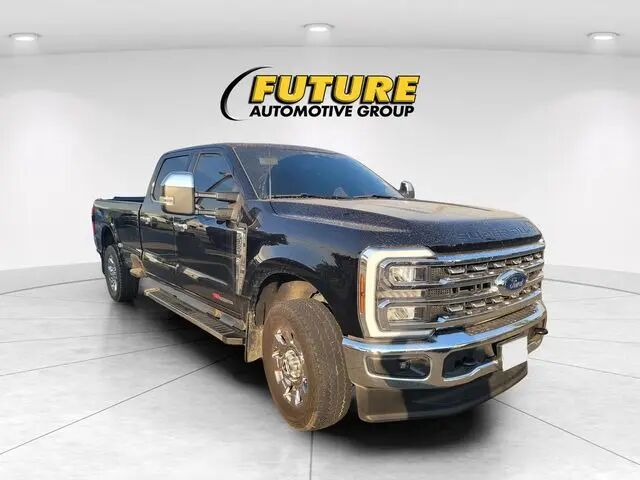 2025 Ford F-350 Super Duty Lariat