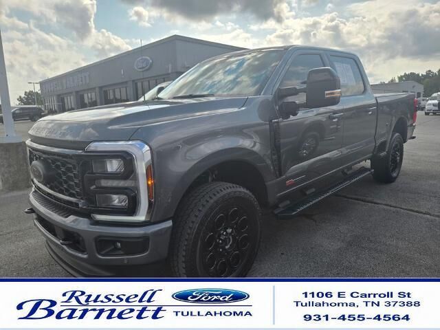2025 Ford F-350 Super Duty Lariat — photo 1 of 26