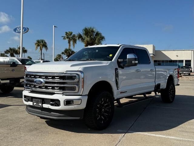 2023 Ford F-350 Super Duty Platinum — photo 1 of 26