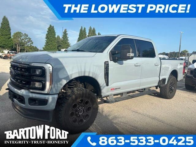 2024 Ford F-350 Super Duty Lariat — photo 1 of 12