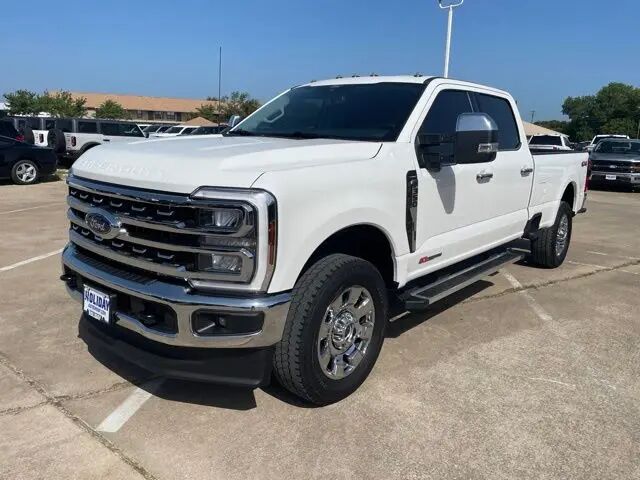 2026 Ford F-350 Super Duty Lariat — photo 1 of 40