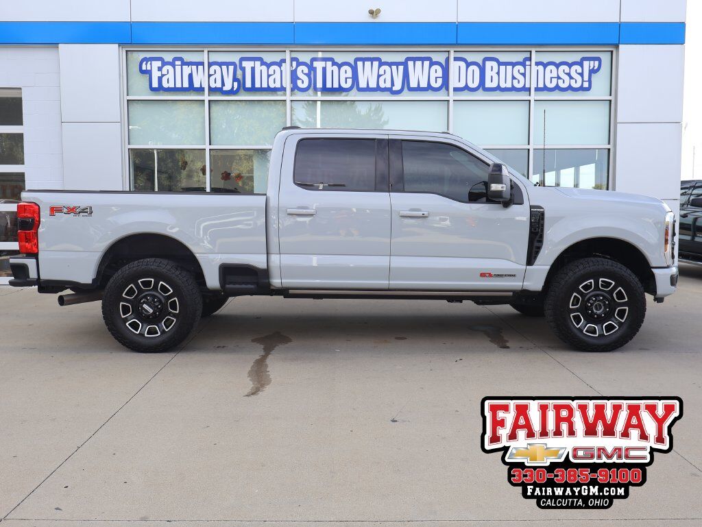 2025 Ford Super Duty F-350 SRW Platinum — photo 1 of 13
