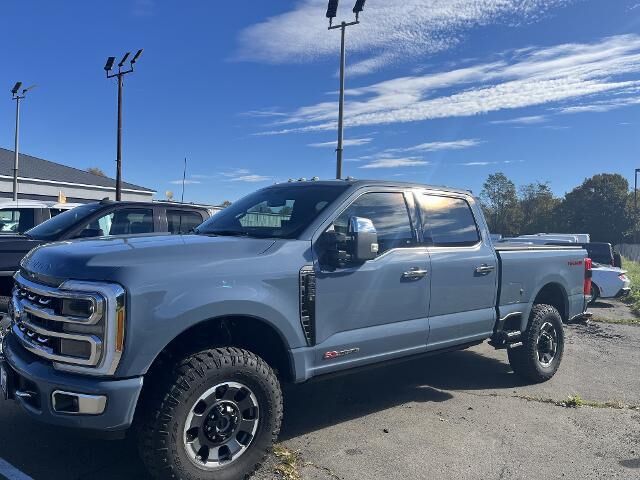 2023 Ford F-350 Super Duty XLT