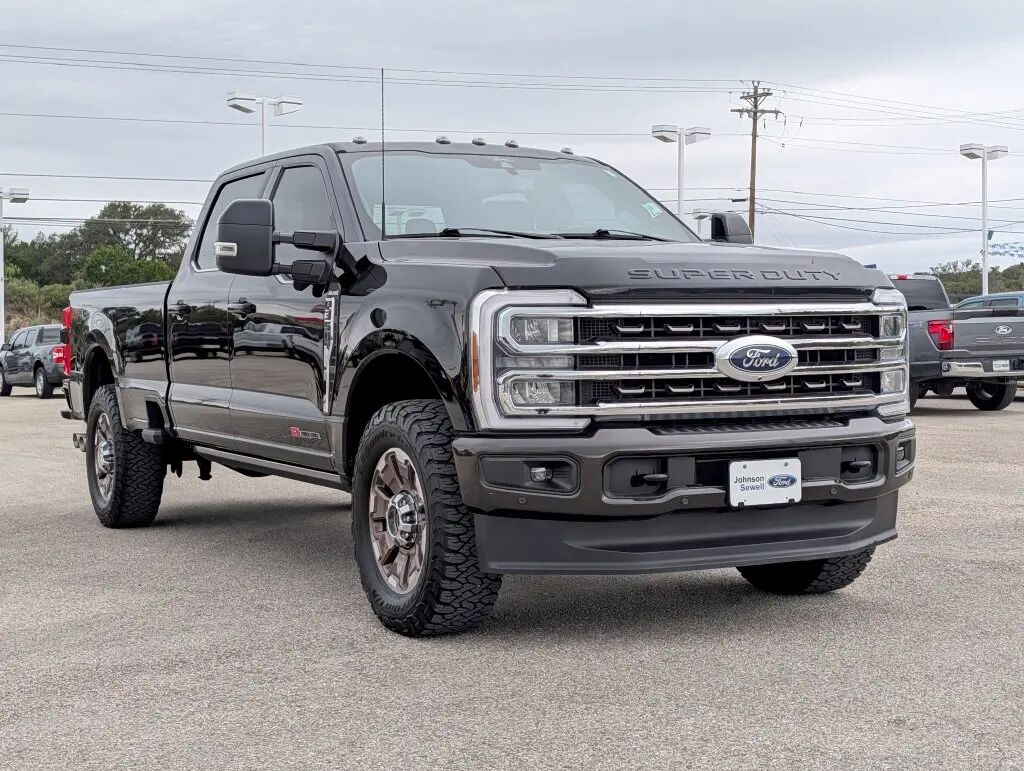 2024 Ford F-350 Super Duty King Ranch — photo 1 of 13