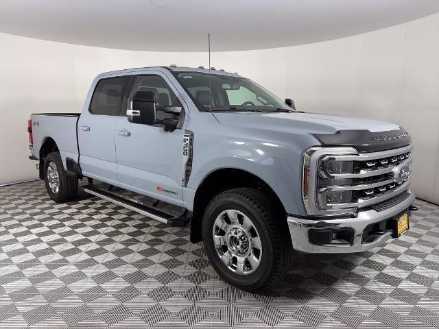 2025 Ford F-350 Super Duty Lariat