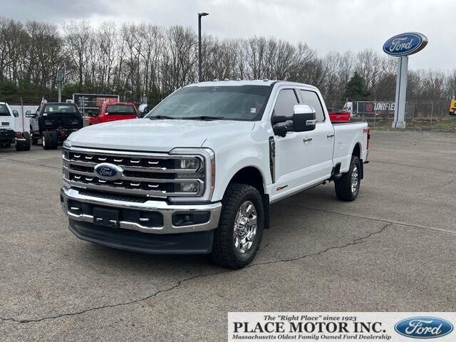 2024 Ford F-350 Super Duty Lariat — photo 1 of 13