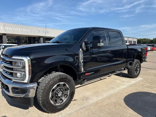 2024 Ford F-350 Super Duty Lariat — photo 1 of 7