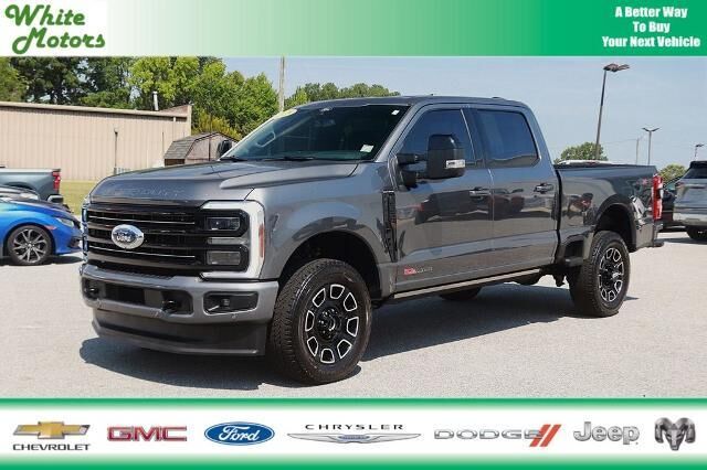 2025 Ford F-350 Super Duty Platinum