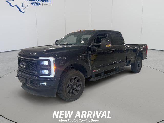 2023 Ford F-350 Super Duty King Ranch — photo 1 of 13