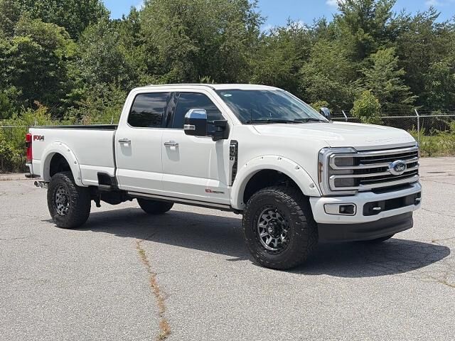 2024 Ford F-350 Super Duty King Ranch — photo 1 of 28