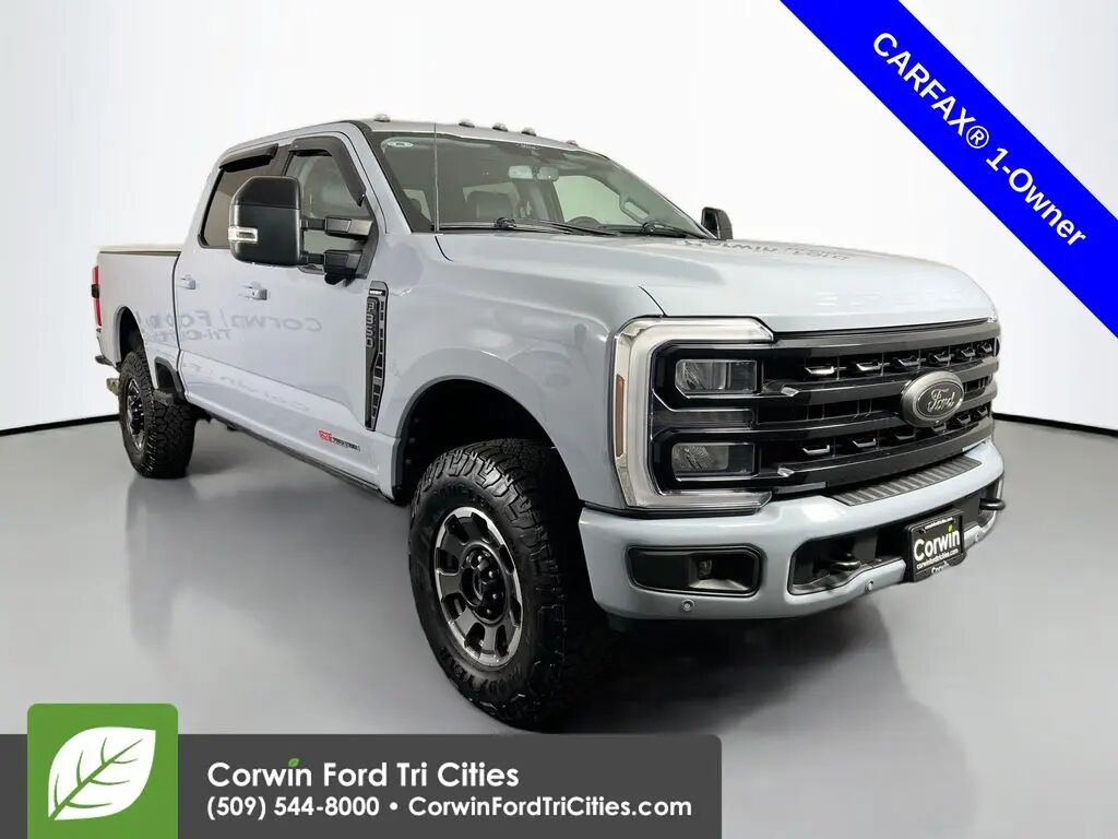 2024 Ford F-350 Super Duty Lariat — photo 1 of 26