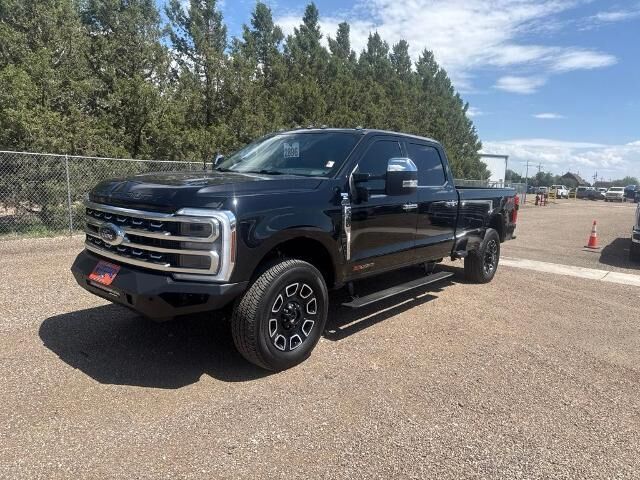 2024 Ford F-350 Super Duty Platinum — photo 1 of 25
