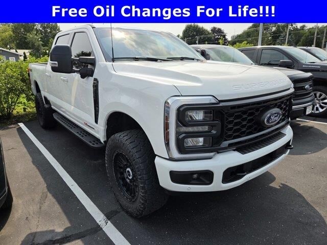 2024 Ford F-350 Super Duty Lariat — photo 1 of 46