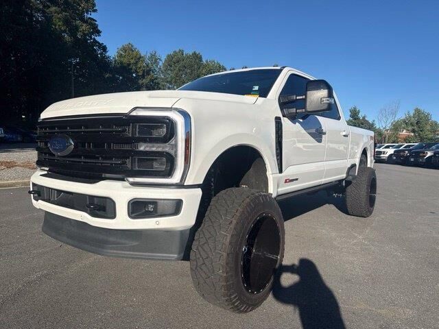 2026 Ford F-350 Super Duty Platinum