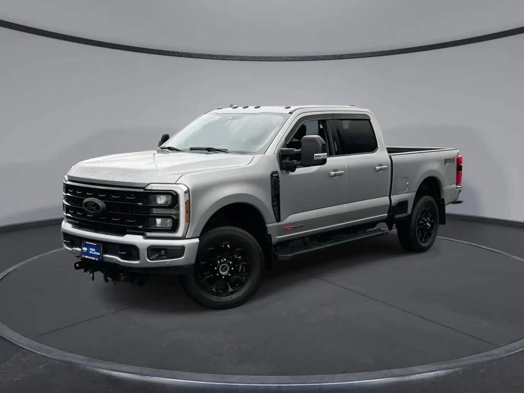 2024 Ford F-350 Super Duty Lariat — photo 1 of 39