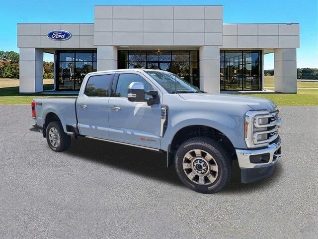 2024 Ford F-350 Super Duty Lariat — photo 1 of 13