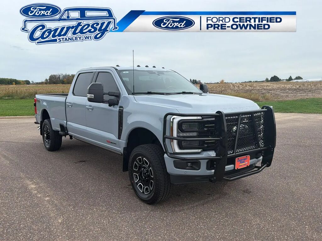 2025 Ford F-350 Super Duty Platinum — photo 1 of 13