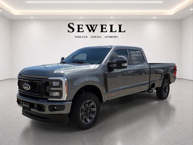 2023 Ford F-350 Super Duty Lariat — photo 1 of 1