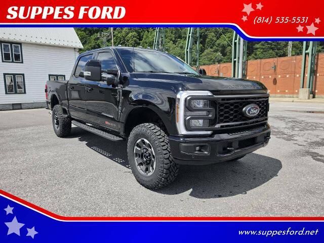 2024 Ford F-350 Super Duty Lariat — photo 1 of 13