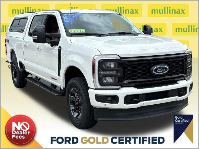 2024 Ford F-350 Super Duty Lariat — photo 1 of 10