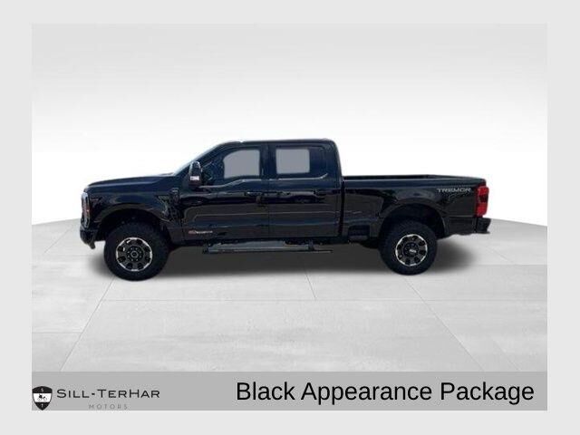 2024 Ford F-350 Super Duty Lariat — photo 1 of 10