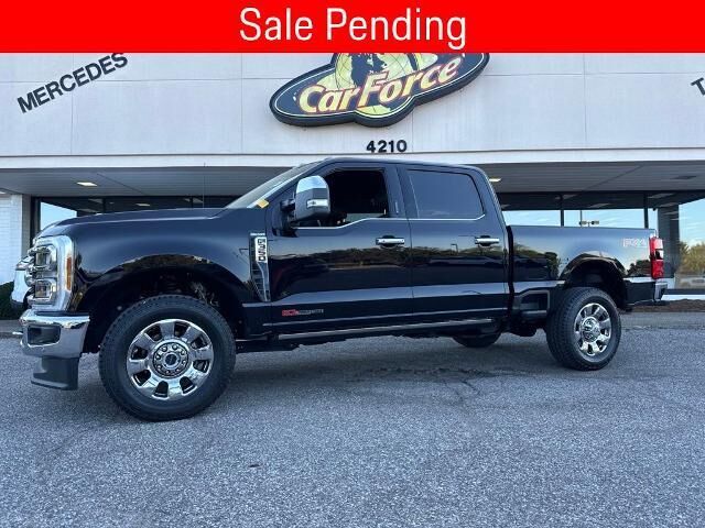 2024 Ford F-350 Super Duty King Ranch — photo 1 of 28