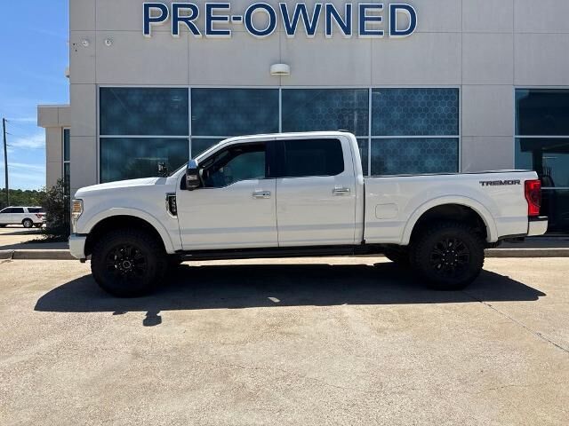 2022 Ford F-350 Super Duty Platinum — photo 1 of 13