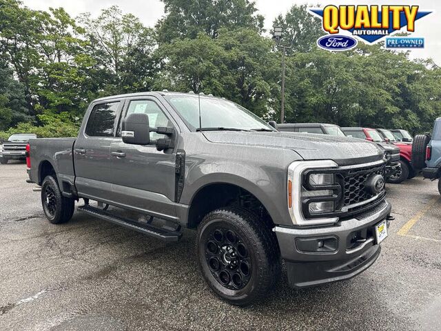 2026 Ford F-350 Super Duty Platinum