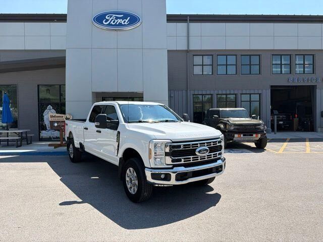 2024 Ford F-350 Super Duty King Ranch — photo 1 of 13