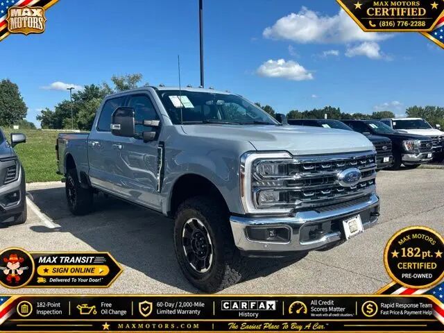 2025 Ford F-350 Super Duty Lariat — photo 1 of 38