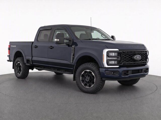 2025 Ford Super Duty F-350 SRW XLT