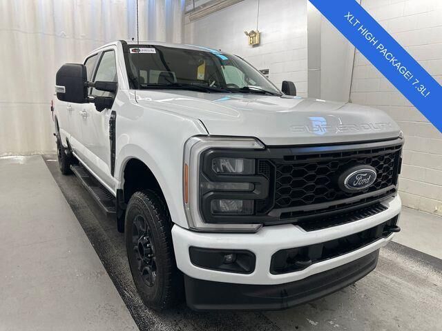 2023 Ford F-350 Super Duty XLT