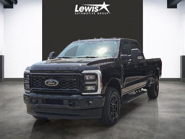 2026 Ford F-350 Super Duty XLT — photo 1 of 36