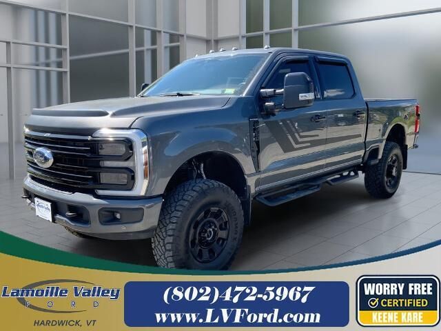 2026 Ford F-350 Super Duty Platinum — photo 1 of 13