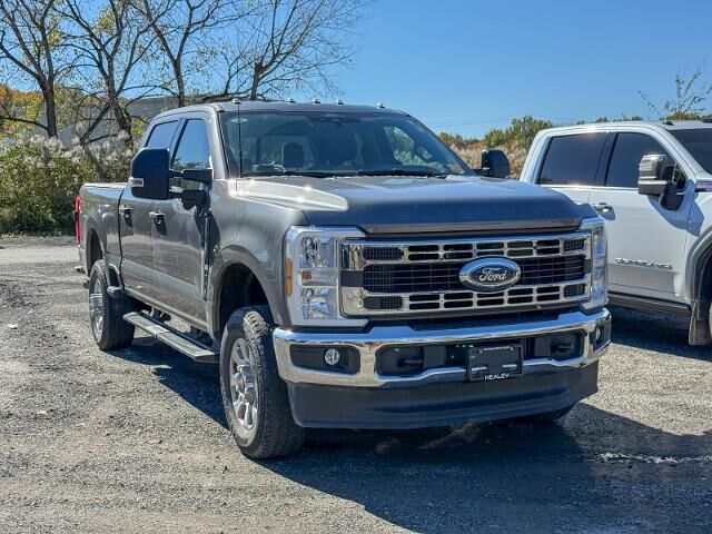 2024 Ford F-350 Super Duty XLT