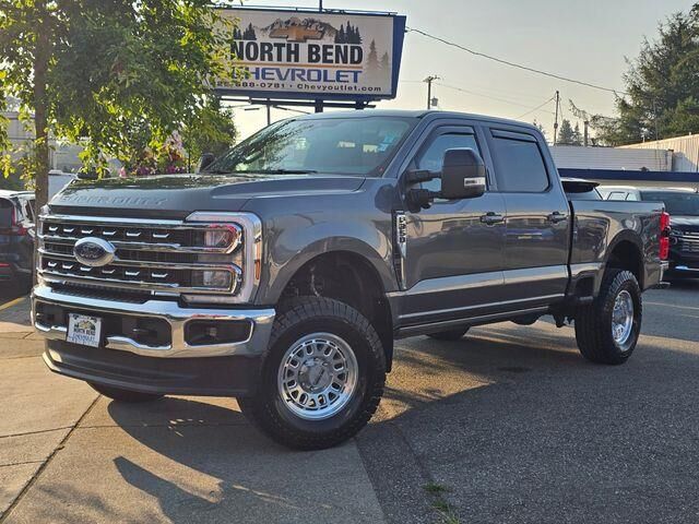 2026 Ford F-350 Super Duty Lariat