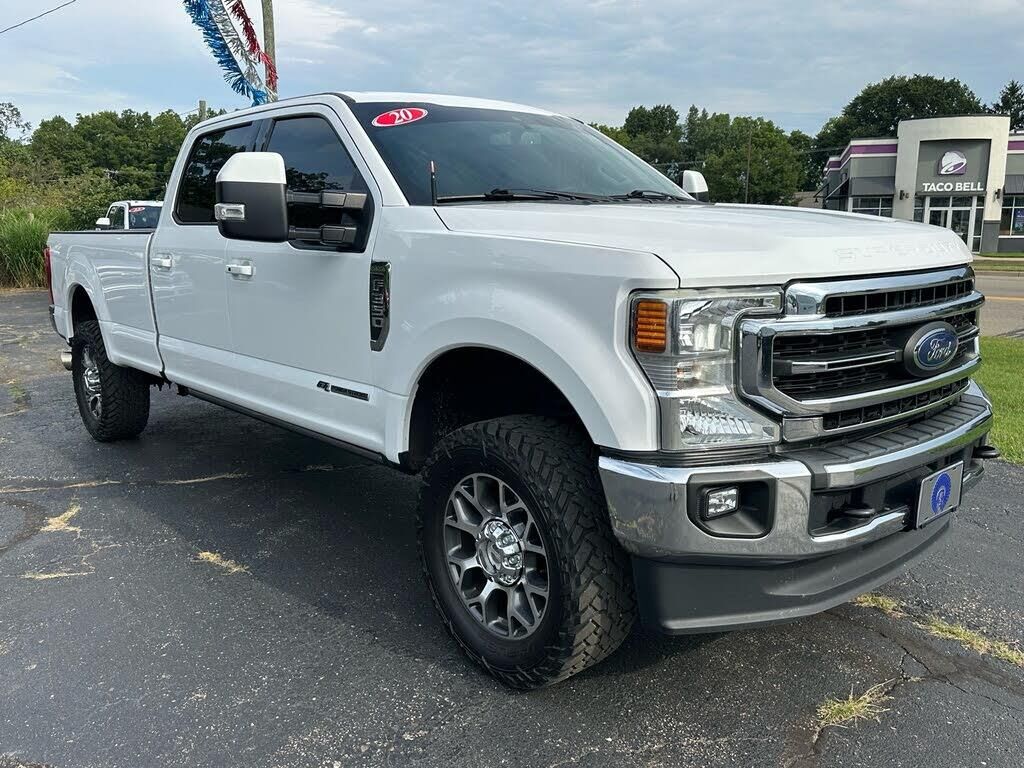 2020 Ford F-350 Super Duty Lariat — photo 1 of 1