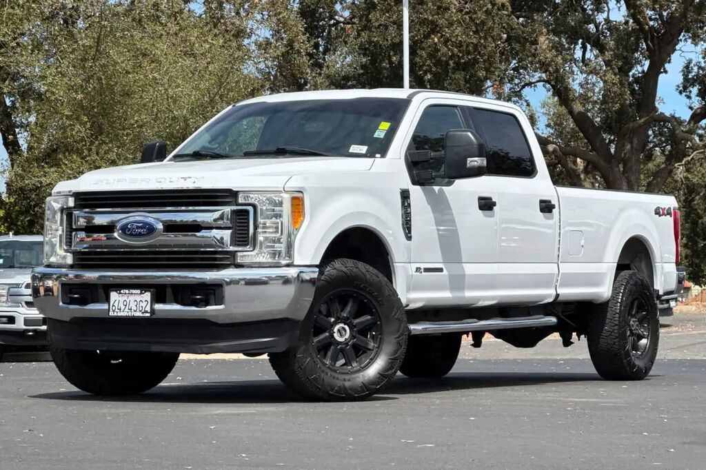 2017 Ford F-350 Super Duty XLT — photo 1 of 15