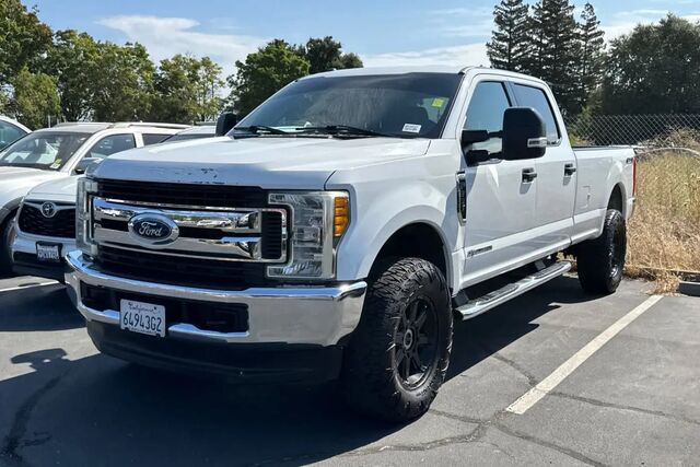 2017 Ford F-350 Super Duty XLT
