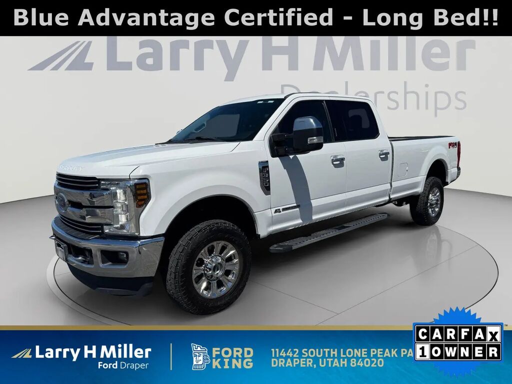 2019 Ford F-350 Super Duty Lariat — photo 1 of 13