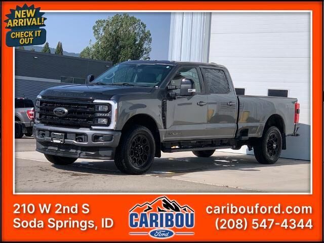 2024 Ford F-350 Super Duty Lariat — photo 1 of 41