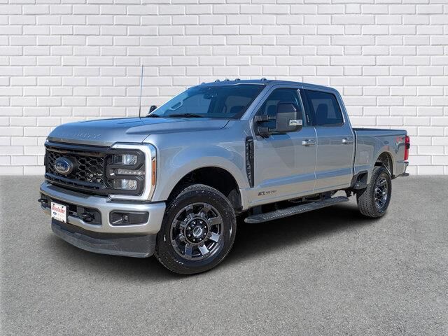 2024 Ford F-350 Super Duty Lariat — photo 1 of 39