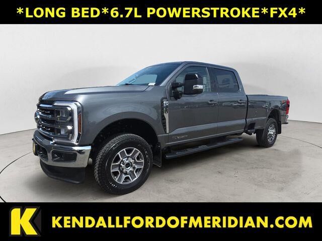 2025 Ford F-350 Super Duty Lariat — photo 1 of 13