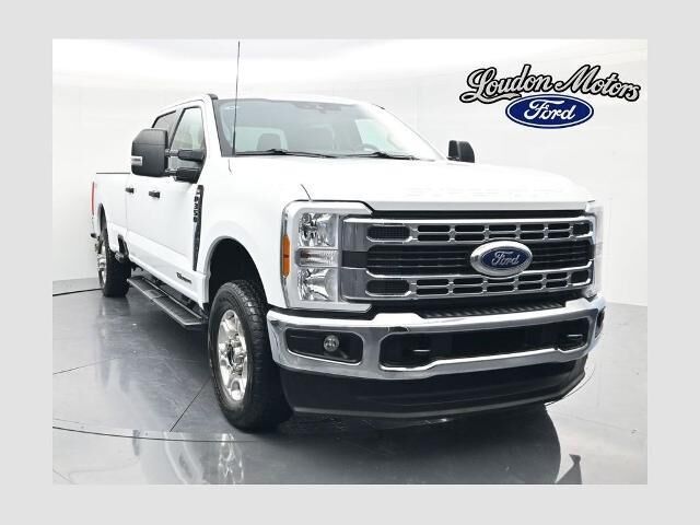 2025 Ford F-350 Super Duty XLT — photo 1 of 39