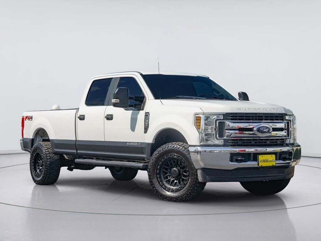 2019 Ford F-350 Super Duty XL — photo 1 of 2