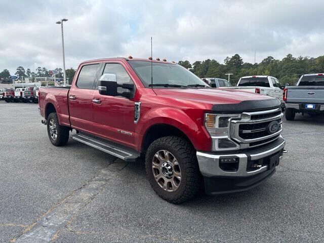 2022 Ford F-350 Super Duty Lariat — photo 1 of 39