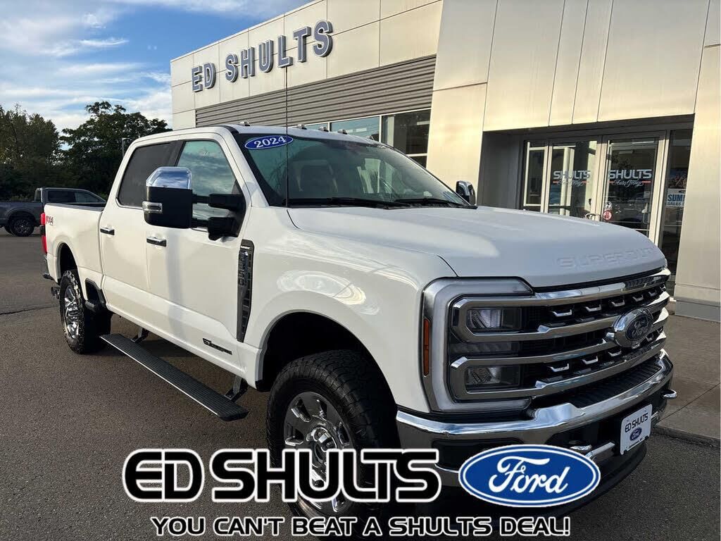 2024 Ford F-350 Super Duty Lariat — photo 1 of 1