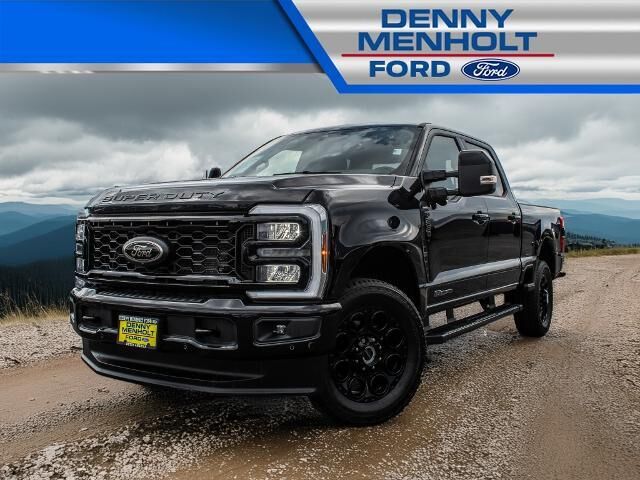 2025 Ford F-350 Super Duty Lariat — photo 1 of 13